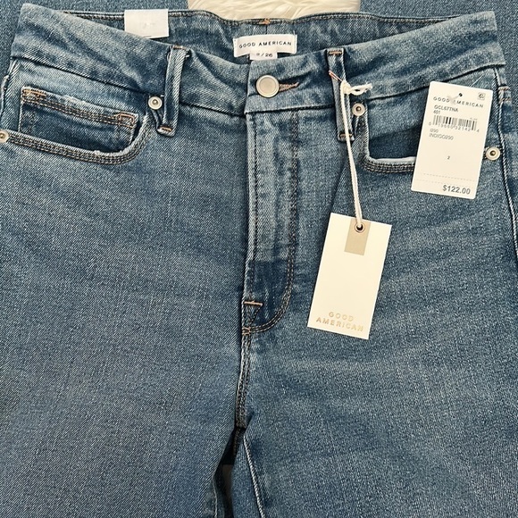 GOOD American Good Classic Skinny-ish Hi-Rise Jeans - Picture 4 of 12